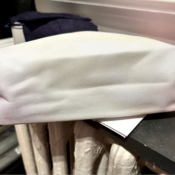 💦 Cool and Stylish Poolside Water Resistant Pouch for Everything You Need - New - Picture 10 of 14